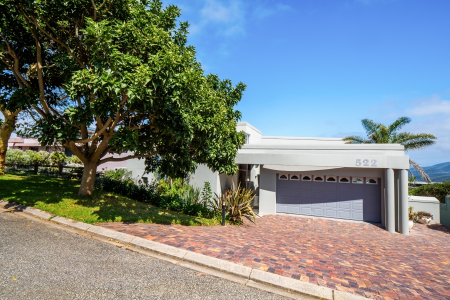 6 Bedroom Property for Sale in Brenton On Sea Western Cape